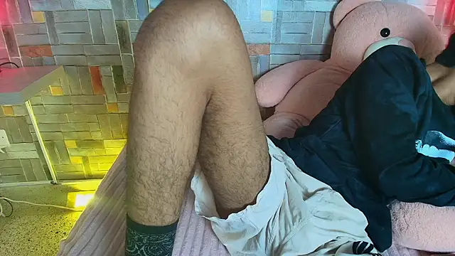 Snapshot of hares_mds chatting on December 3, 2025, 2:16 pm hares mds online show from December 3, 2025, 2:16 pm