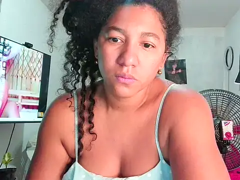 Snapshot of bellacrespalatina chatting on April 25, 2026, 1:03 pm bellacrespalatina online show from April 25, 2026, 1:03 pm