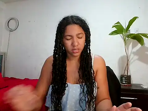 Snapshot of bellacrespalatina chatting on July 28, 2026, 5:34 pm bellacrespalatina online show from July 28, 2026, 5:34 pm