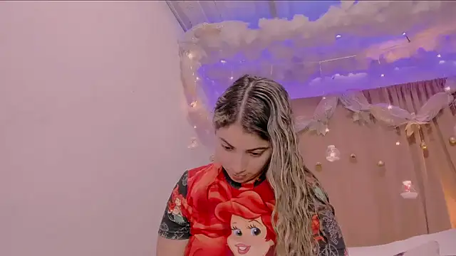 Lauu G online show from December 21, 2024, 3:58 am