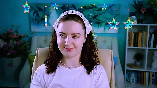 AnnTerry  online show from September 20, 2025, 9:03 am