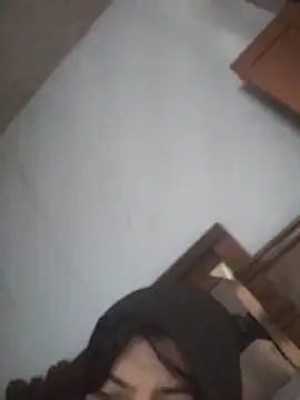 Snapshot of frank32love chatting on November 29, 2025, 2:50 pm frank32love online show from November 29, 2025, 2:50 pm