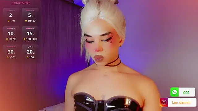 Snapshot of DanniLee_ chatting on February 12, 2026, 9:14 pm DanniLee online show from February 12, 2026, 9:14 pm