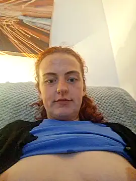 ENGLISHEMILY 69 online show from April 27, 2026, 11:25 pm