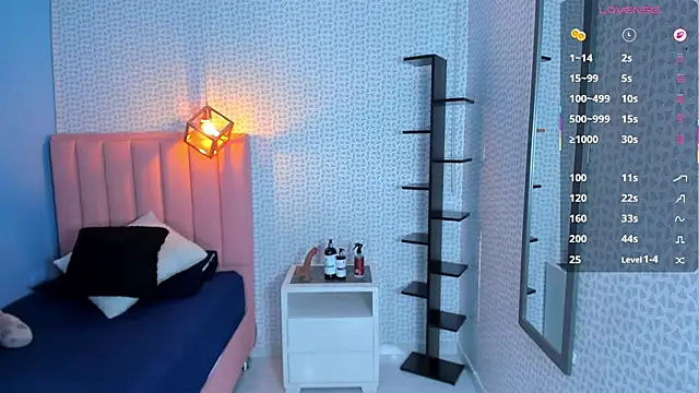 DENISERICHARD2 online show from October 24, 2025, 3:05 am