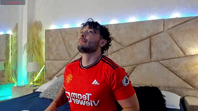 JossAckland online show from April 15, 2026, 7:29 pm