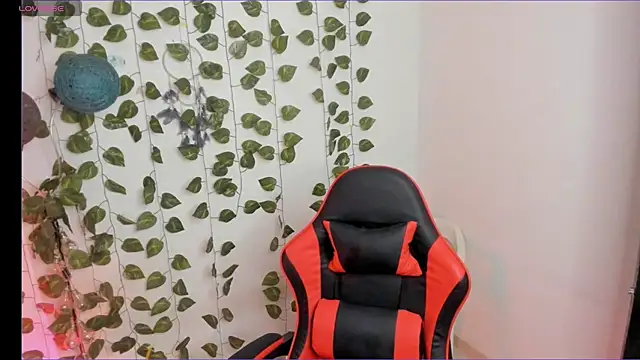 Snapshot of odelei chatting on March 4, 2026, 4:04 pm odelei online show from March 4, 2026, 4:04 pm