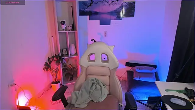 Snapshot of odelei chatting on November 5, 2025, 9:01 am odelei online show from November 5, 2025, 9:01 am