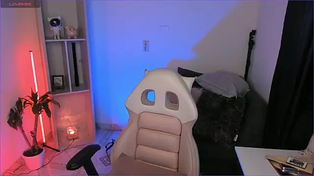 Snapshot of odelei chatting on November 12, 2025, 8:51 am odelei online show from November 12, 2025, 8:51 am