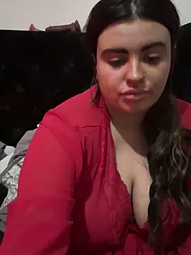 Snapshot of curvybabesx1 chatting on December 12, 2024, 10:34 am curvybabesx1 online show from December 12, 2024, 10:34 am