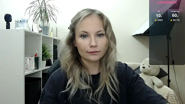 Sunny bunny6 online show from November 26, 2025, 4:01 am