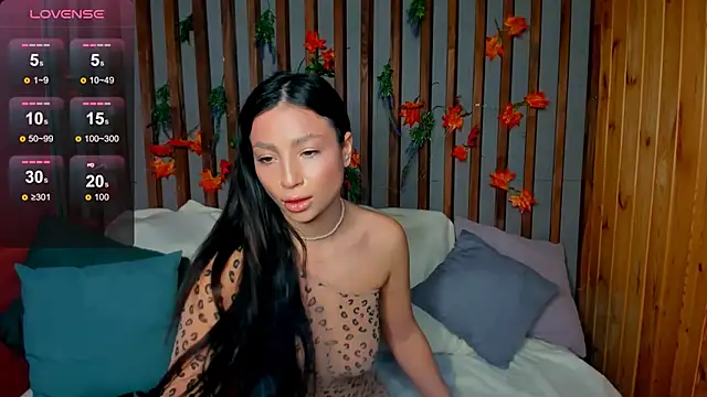 Tanita Lambic online show from November 15, 2025, 1:42 am