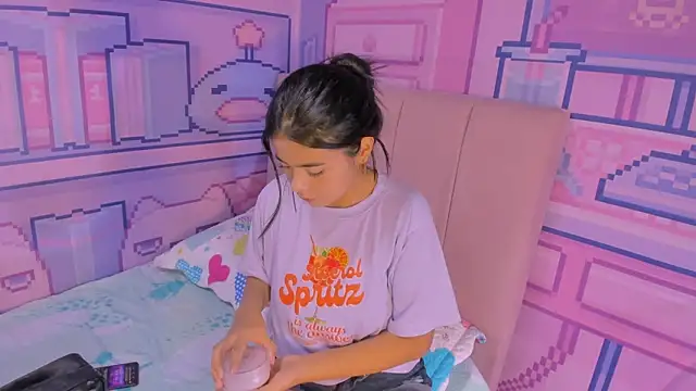  18alice online show from March 8, 2025, 3:06 am