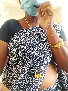 Snapshot of Preethytamilsexy chatting on April 10, 2026, 6:31 am Preethytamilsexy online show from April 10, 2026, 6:31 am