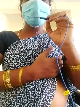 Snapshot of Preethytamilsexy chatting on April 2, 2026, 9:05 am Preethytamilsexy online show from April 2, 2026, 9:05 am