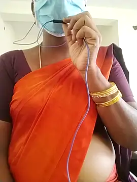 Snapshot of Preethytamilsexy chatting on April 1, 2026, 5:42 am Preethytamilsexy online show from April 1, 2026, 5:42 am