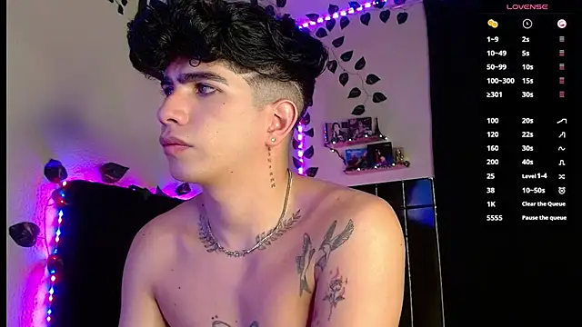 LyleBennett  online show from February 25, 2025, 10:48 am