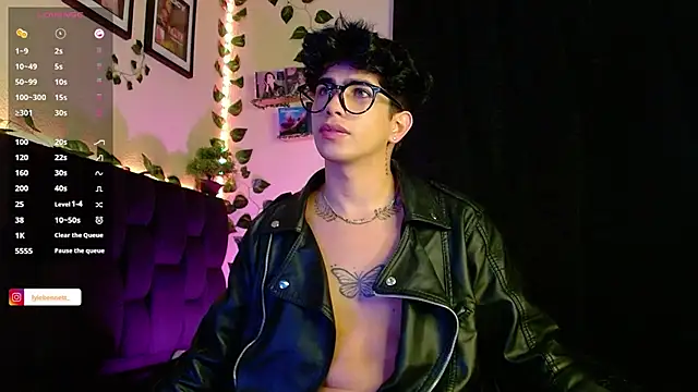 LyleBennett  online show from February 1, 2025, 10:05 am