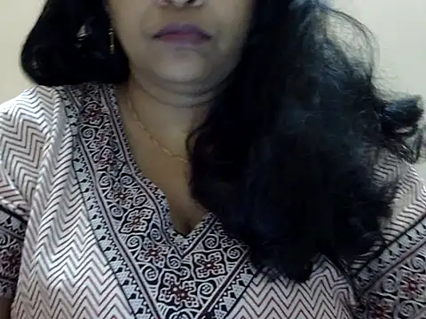 Riya riyaa online show from October 22, 2025, 2:38 pm
