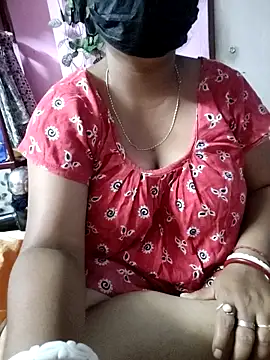 BERRY 00 online show from April 13, 2026, 9:24 am