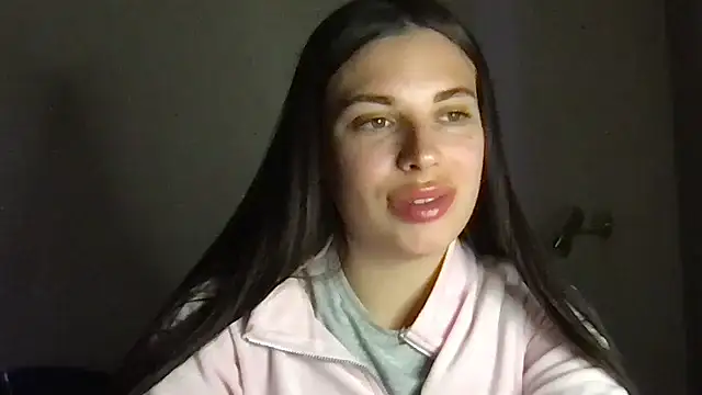 MoonriseGoddess online show from April 25, 2026, 5:43 pm