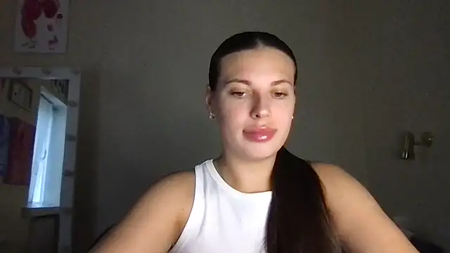 Snapshot of MoonriseGoddess chatting on July 28, 2026, 9:06 am MoonriseGoddess online show from July 28, 2026, 9:06 am