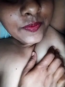 Snapshot of Dipasexy chatting on January 14, 2026, 5:38 pm Dipasexy online show from January 14, 2026, 5:38 pm