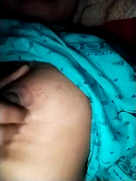 Snapshot of Dipasexy chatting on October 10, 2025, 7:04 pm Dipasexy online show from October 10, 2025, 7:04 pm