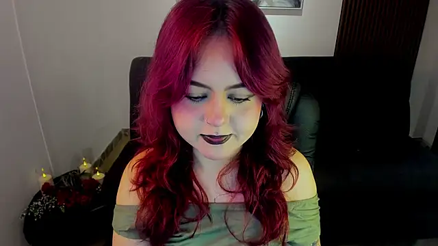 crimson tati  online show from October 26, 2025, 4:35 am