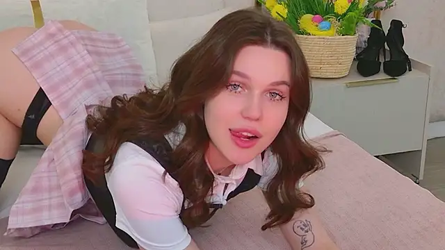 RihannaRose online show from April 9, 2026, 4:46 pm