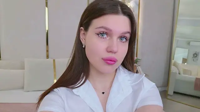 RihannaRose online show from March 24, 2026, 4:51 pm