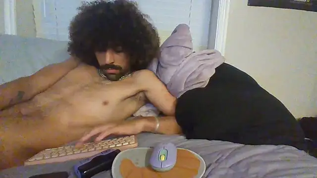 Snapshot of bigcockdezz chatting on May 25, 2026, 7:07 am bigcockdezz online show from May 25, 2026, 7:07 am
