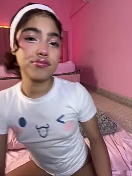 KellyOlsenbe online show from March 16, 2026, 8:55 pm