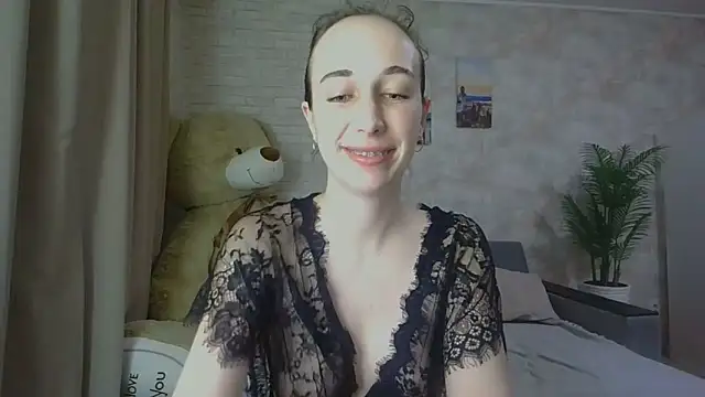 Anika bloom online show from October 10, 2025, 3:13 pm