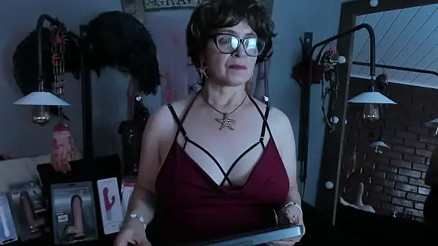 Samantha mature56 online show from October 31, 2025, 1:46 am