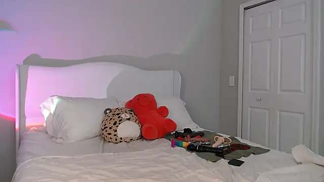 Snapshot of Sophieeestar chatting on February 25, 2026, 2:45 am Sophieeestar online show from February 25, 2026, 2:45 am