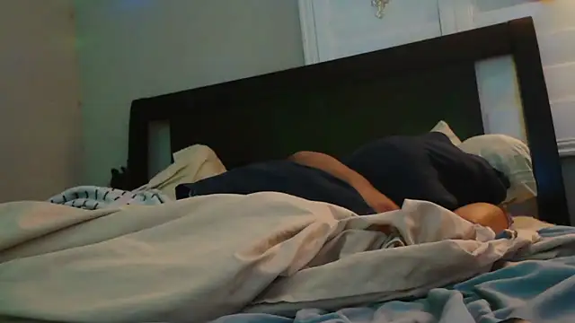 Snapshot of cloudyspun chatting on November 12, 2025, 12:42 pm cloudyspun online show from November 12, 2025, 12:42 pm