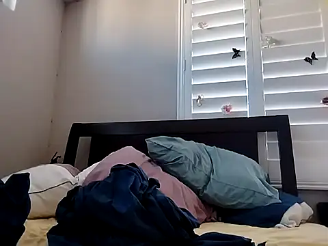 Snapshot of cloudyspun chatting on February 21, 2026, 8:33 pm cloudyspun online show from February 21, 2026, 8:33 pm