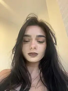 Snapshot of AdelinaAlia chatting on February 24, 2026, 11:33 am AdelinaAlia online show from February 24, 2026, 11:33 am