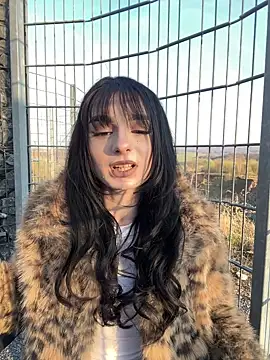 AdelinaAlia online show from March 19, 2026, 4:29 pm