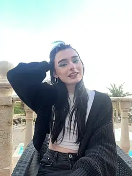 AdelinaAlia online show from April 9, 2026, 3:07 pm