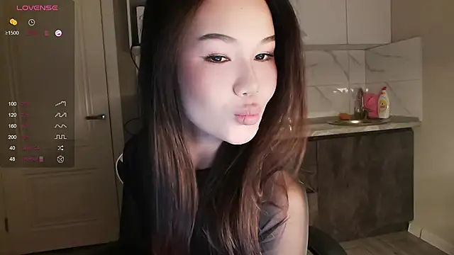 Snapshot of dragon_princesss chatting on February 11, 2026, 1:33 pm dragon princesss online show from February 11, 2026, 1:33 pm