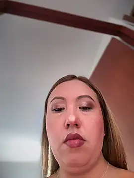 VIOLETA-25  online show from April 8, 2026, 3:02 pm