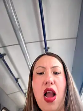 VIOLETA-25  online show from November 8, 2025, 3:04 pm