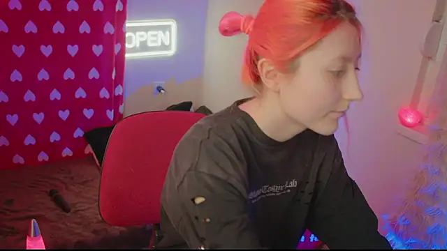 Bloom-fairy online show from February 12, 2026, 12:38 pm