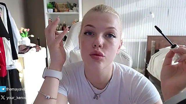 Snapshot of Maya_Rave chatting on July 20, 2026, 3:47 am Maya Rave online show from July 20, 2026, 3:47 am