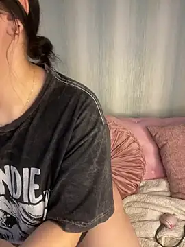 PoliBenett  online show from March 4, 2025, 5:34 pm