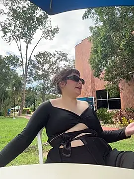 PoliBenett  online show from November 13, 2025, 7:18 pm