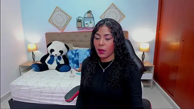 Edelaine rogers online show from November 26, 2025, 5:07 am