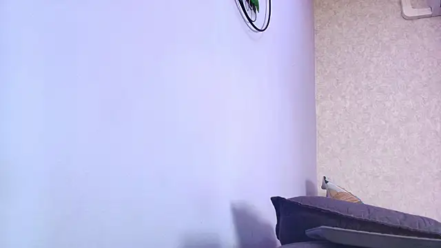 Snapshot of Amy_wats0n chatting on December 18, 2025, 7:07 pm Amy wats0n online show from December 18, 2025, 7:07 pm